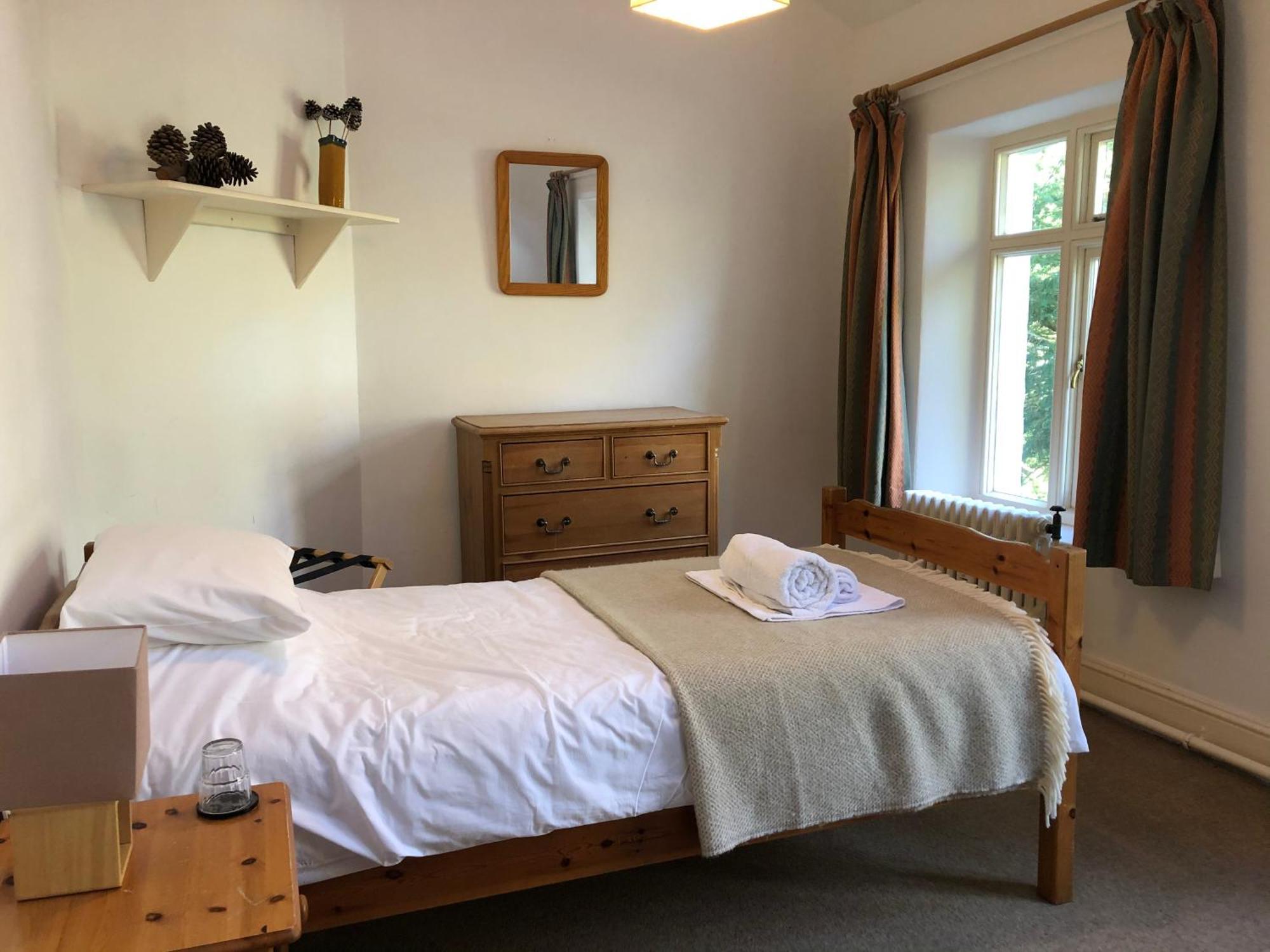 Trigonos - Quiet, Peaceful, Vegetarian B&B And Retreat Centre Nantlle 外观 照片