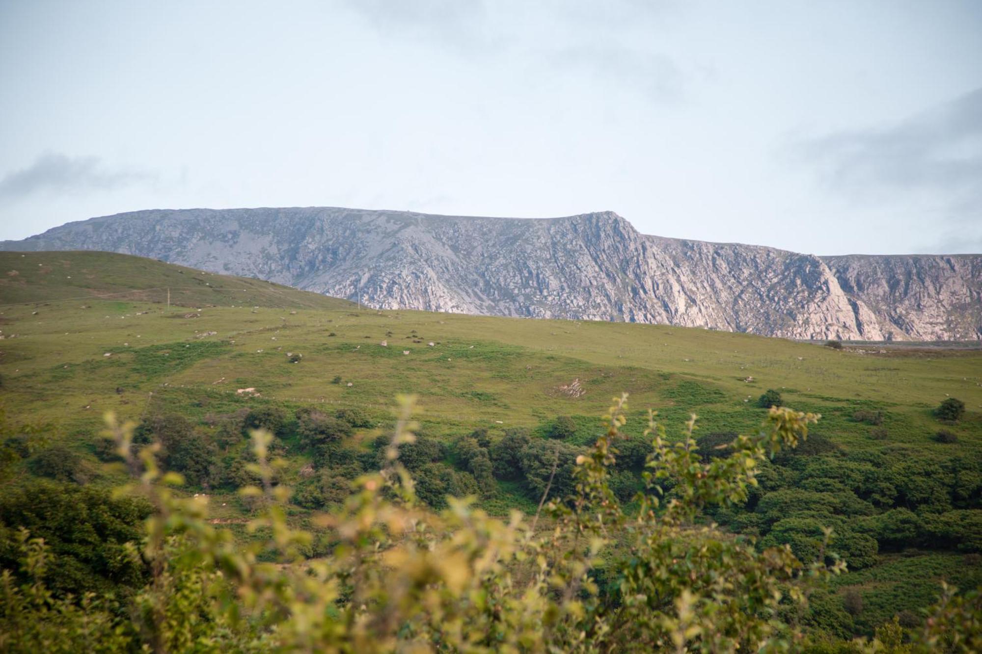 Trigonos - Quiet, Peaceful, Vegetarian B&B And Retreat Centre Nantlle 外观 照片